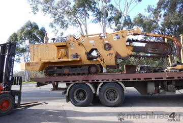 116hp side shift trencher, 12ton , street pads ,