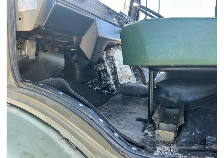 caption 1985 Mercedes Benz Unimog UL1700L Dropside 4x4 Cargo Truck