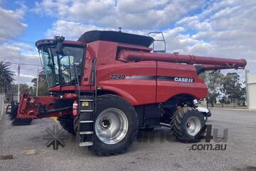 2016 CASE IH 7240 HARVESTER & 2015 MACDON D65 40'