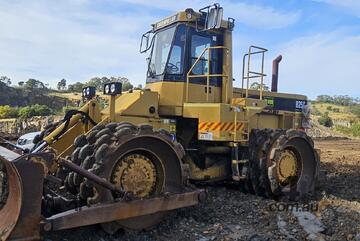 Caterpillar 1984   825C Caterpillar 1984   825C