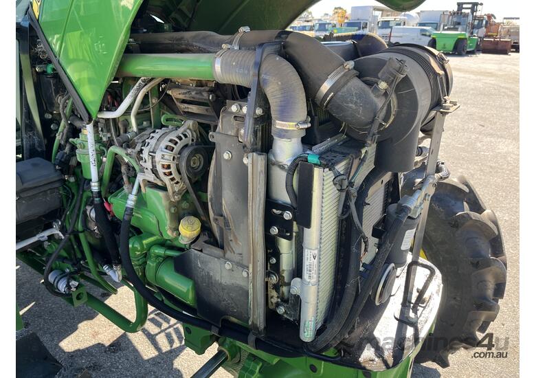 caption John Deere 5055E Tractor