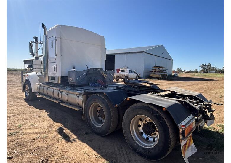 2014 KENWORTH T909 
