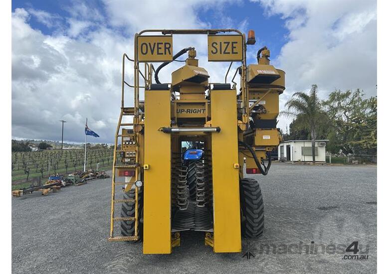 Upright Model 900-560