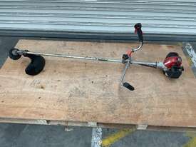 Shindaiwa C-2625 Brush Cutter (Council Asset) - picture1' - Click to enlarge