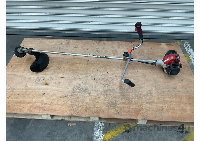 caption Shindaiwa C-2625 Brush Cutter (Council Asset)