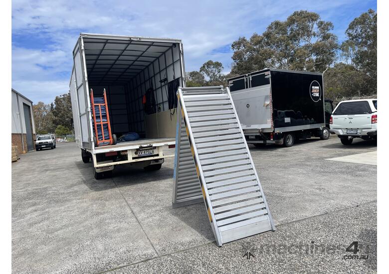 4.5m  800KG Folding Walk Board Removalist Loading Ramp