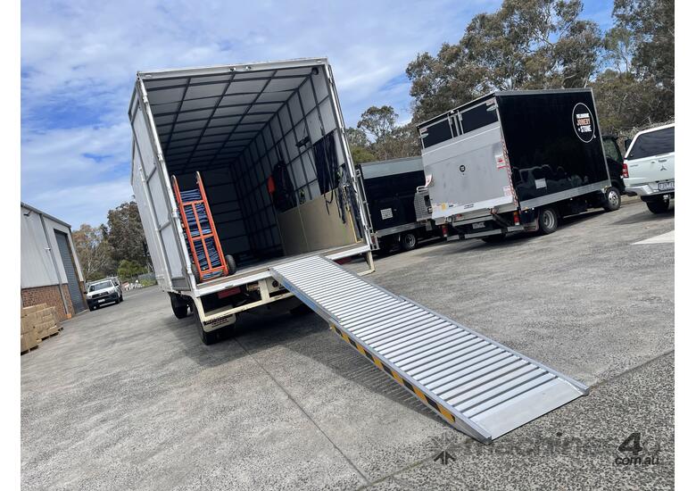 4.5m  800KG Folding Walk Board Removalist Loading Ramp