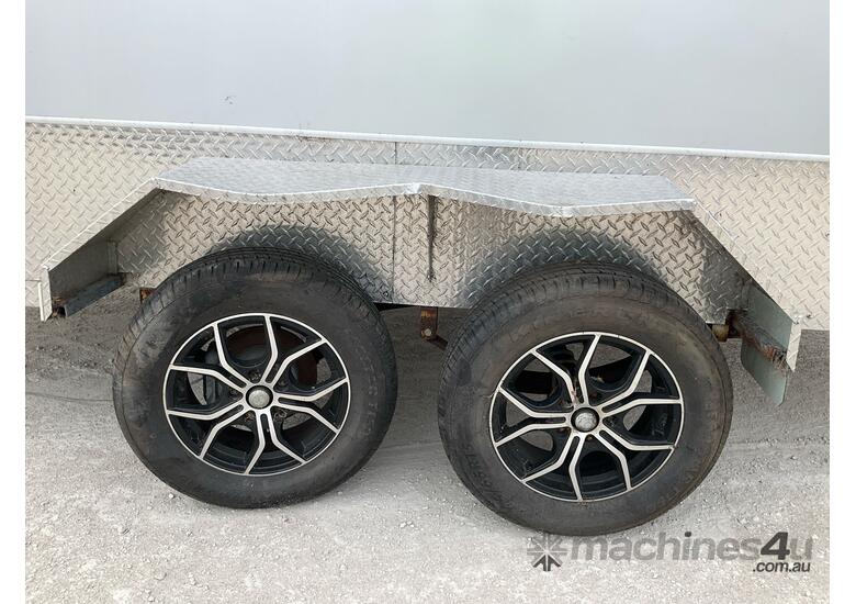 2020 Dual Axle Enclosed Trailer