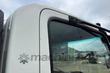 2019 Isuzu NPR 65 190 Service Body Day Cab