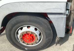 2005 Mitsubishi Fuso FV500 Curtainsider