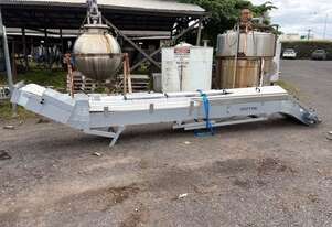 Cleated Elevating Conveyor