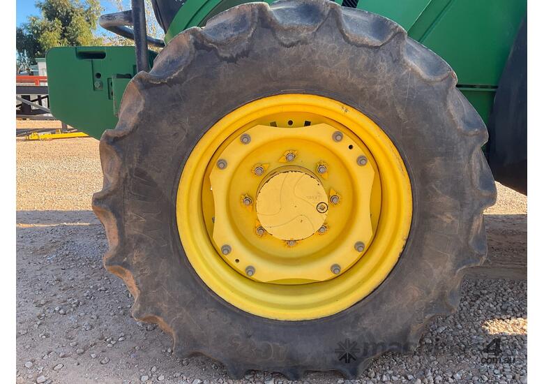 John Deere 6110M 4WD Tractor