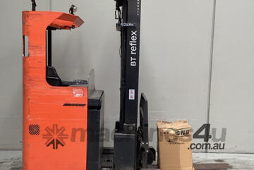 Toyota Forklift 1.6T Reach Truck (Unit#: AU462)