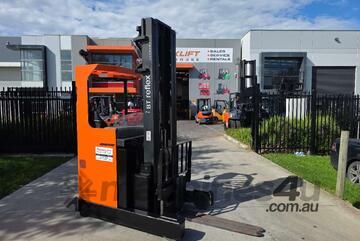 Toyota Forklift 1.6T Reach Truck (Unit#: AU462)