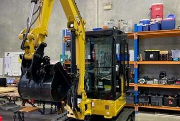 2022 CAT Mini Excavator with Attachments