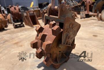 Oz Compaction Wheel to fit 5T Excavator