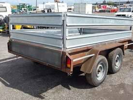 Custom Tandum Livestock - picture0' - Click to enlarge