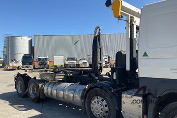 2022 Volvo FM 540 Hook Bin Truck