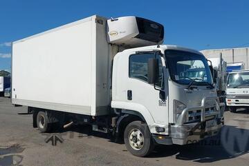 Isuzu   2015 FRR600