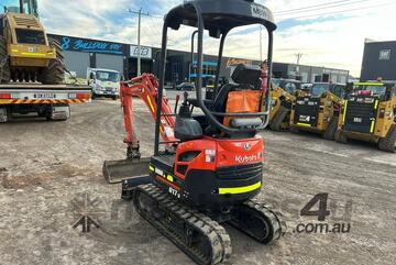 2021 KUBOTA U17 1.7T MINI-EXCAVATOR (M899) WITH HITCH, BUCKETS ANSD LOW 750 HOURS