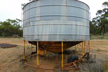 Ahrens 280 Bag Field Bin