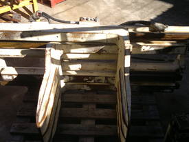 Cotton Bale Clamp Class 2 - picture0' - Click to enlarge