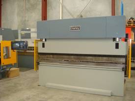 DARLEY 110T x 3100MM CNC PRESSBRAKE - picture0' - Click to enlarge