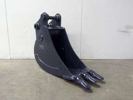 UNUSED TOOTHED TRENCHING BUCKET SUIT 3-4T EXCAVATOR D598 - picture1' - Click to enlarge