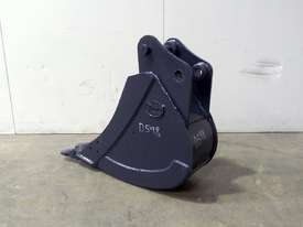 UNUSED TOOTHED TRENCHING BUCKET SUIT 3-4T EXCAVATOR D598 - picture2' - Click to enlarge