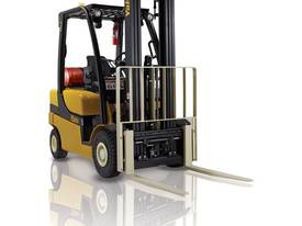 Medium Duty Forklift Truck - picture0' - Click to enlarge
