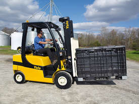 Medium Duty Forklift Truck - picture0' - Click to enlarge