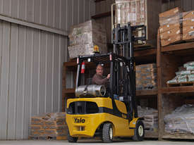 Medium Duty Forklift Truck - picture2' - Click to enlarge