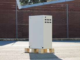 ATS / Automatic Transfer Switch THREE PHASE 630 AMP - picture1' - Click to enlarge