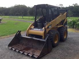 CAT 232B Skidsteer 52hp - picture2' - Click to enlarge