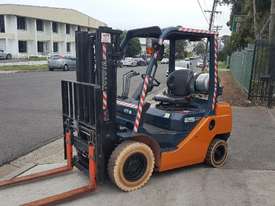 Toyota Forklift 8FG25 3m Lift N/M Tyres Negotiable - picture1' - Click to enlarge