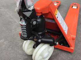 2.5T Hand pallet truck fork width 520mm - picture1' - Click to enlarge