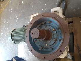Gearbox and Motor - picture0' - Click to enlarge