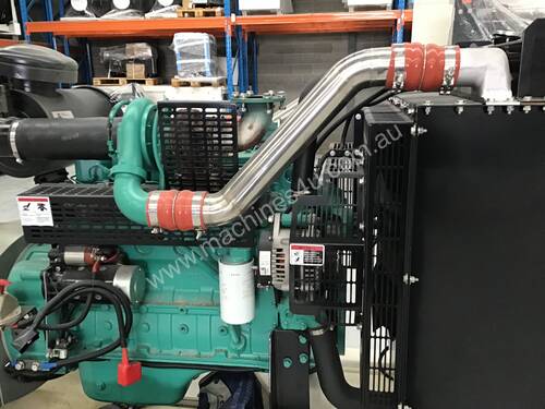 115kW/143kVA 3 Phase Skidmounted Diesel Generator.  Cummins Engine.