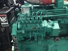 115kW/143kVA 3 Phase Skidmounted Diesel Generator.  Cummins Engine. - picture2' - Click to enlarge