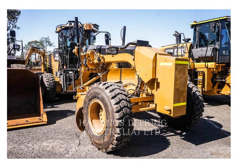 caption CATERPILLAR 140M Motor Graders