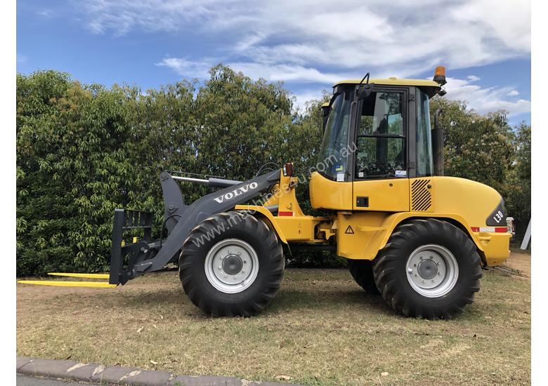 caption Sold - 6T Volvo Wheel Loader Quick Hitch Forks & GP Bucket Only 686hrs same Size as Cat 906H
