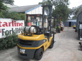 Caterpillar 3.5 ton LPG Used Forklift - picture2' - Click to enlarge