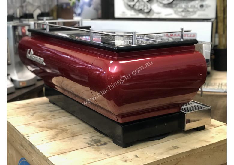 Click to view full size photos LA MARZOCCO FB70 3 GROUP ESPRESSO COFFEE MACHINE RED LINEA CLASSIC CAFE