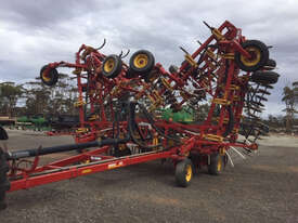 2007 Bourgault 8810 Air Drills - picture0' - Click to enlarge
