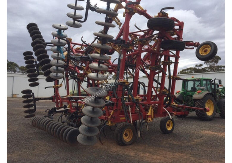 Used 2007 bourgault 8810 Seeder in , - Listed on Machines4u