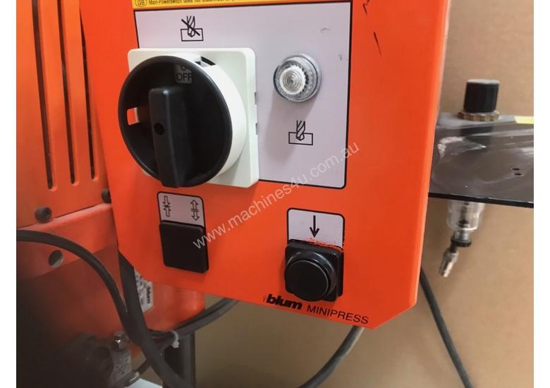 Used 2007 blum BLUM HINGE BORER Hinge Borers in , Listed on Machines4u