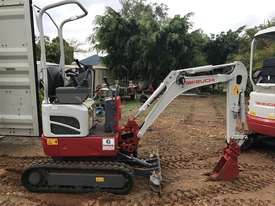 Near new Takeuchi 210R Mini Excavator - picture1' - Click to enlarge
