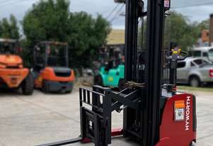 Hyworth 1.5T Walkie Reach Stacker Forklift from $26 per day!