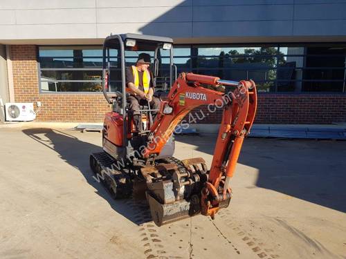 2017 KUBOTA U17-3 EXCAVATOR WITH QUICK HITCH, BUCKETS AND LOW 790 HOURS