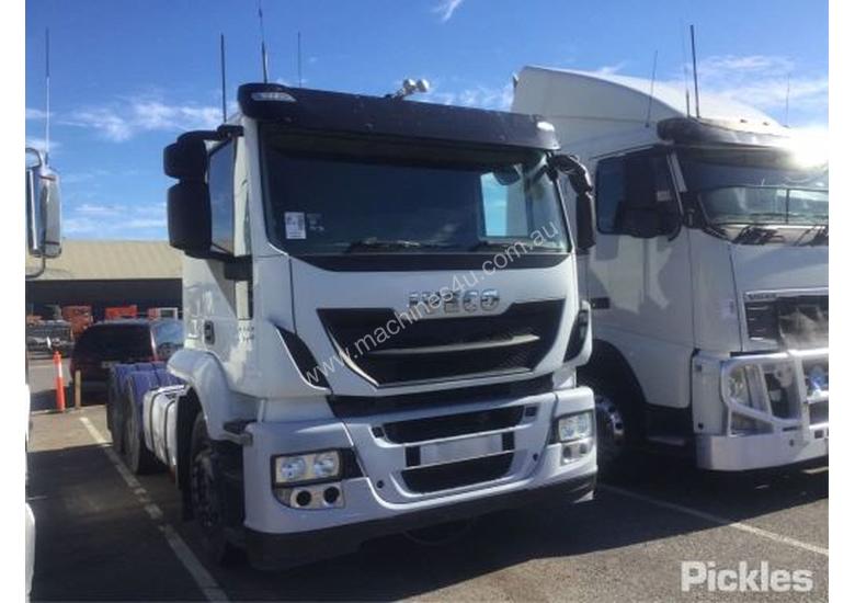 caption 2013 Iveco Strailis 460 EEV